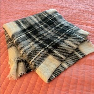 Black and white plaid blanket scarf